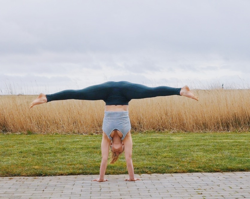 Create Balance In A Freestanding Handstand | COMPLETE HANDSTAND GUIDE ...